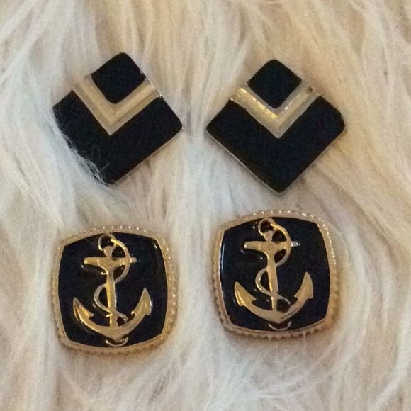 VINTAGE HIGH QUALITY 💞Bundle of 2 earrings💕 - Picture 1 of 5